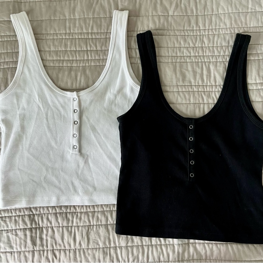 Abercrombie Tanks, 2 pack